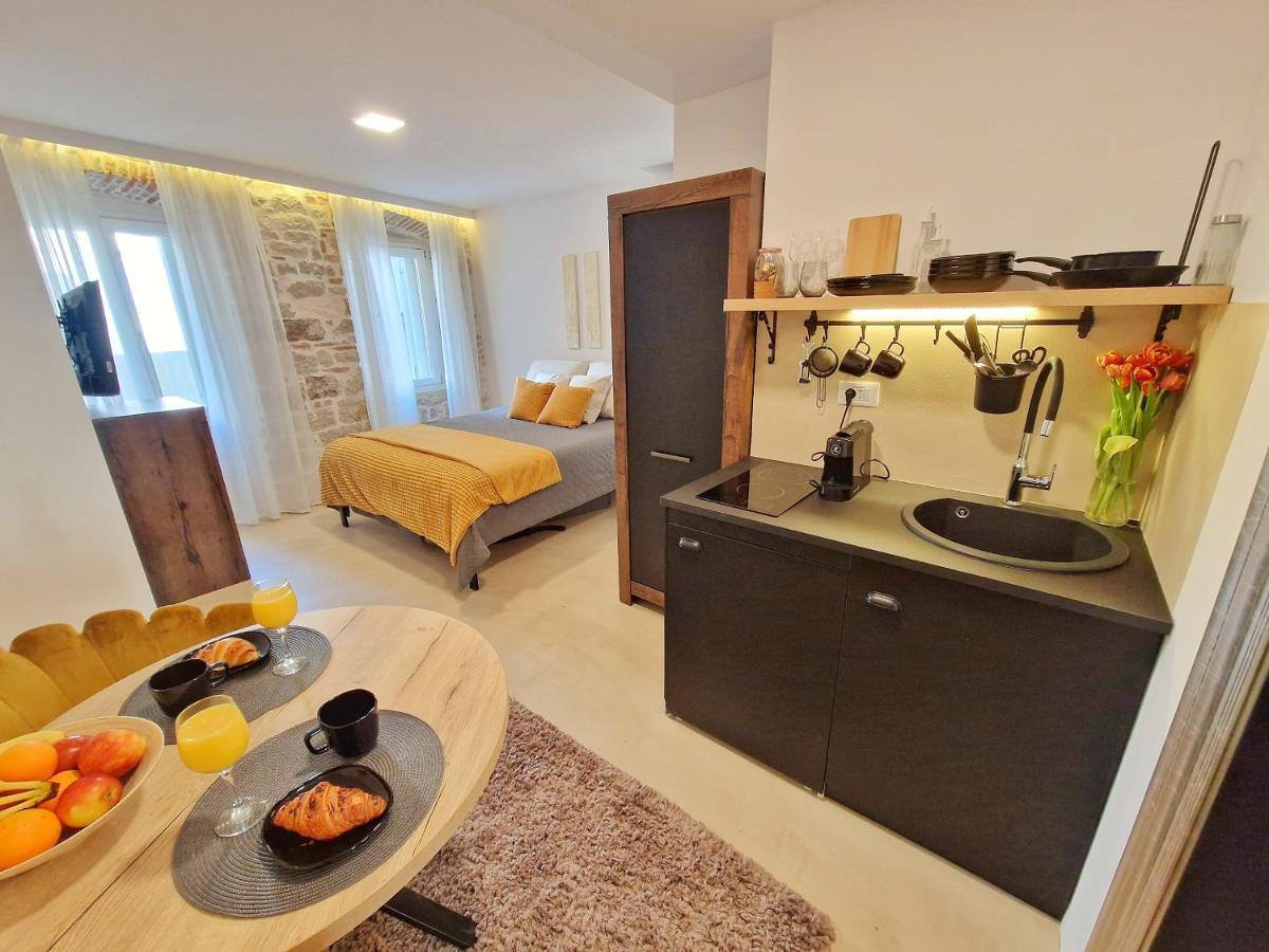 Hidden Oasis Apartment Rovinj Bagian luar foto